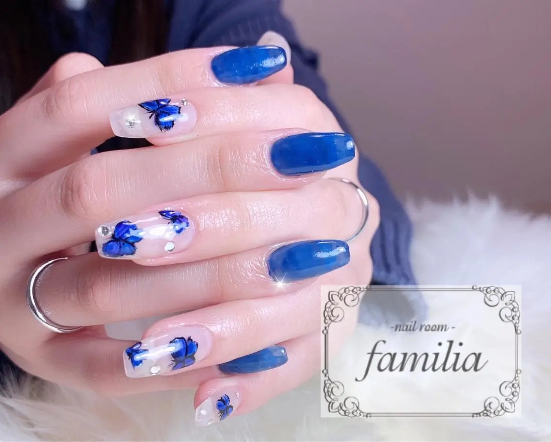 ネイル ハンドネイル -nailroom- familiaのネイルデザイン