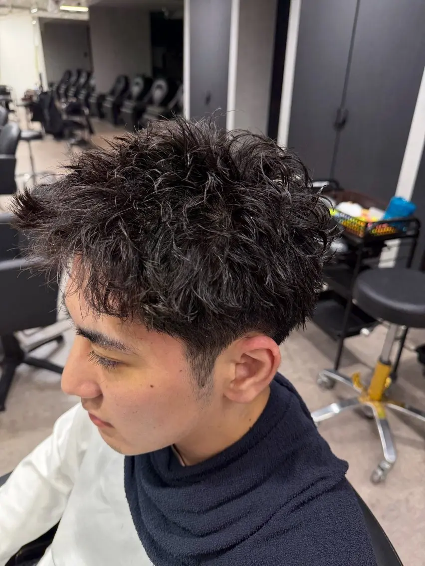 ショート パーマ メンズ メンズ特化/縮毛矯正 /ブリーチ/中落愛斗のヘアスタイル