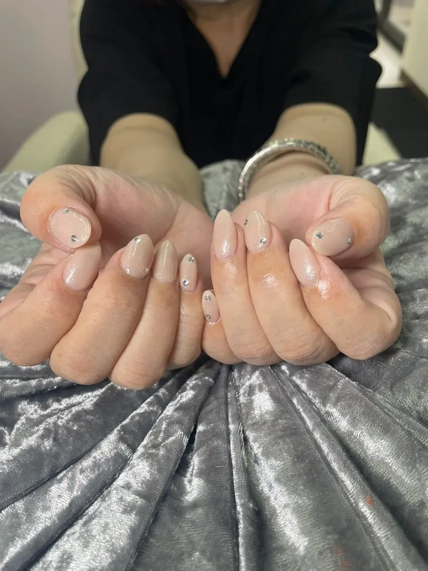 ネイル ハンドネイル Mumu眉毛,ネイル モデル募集中🪄のネイルデザイン