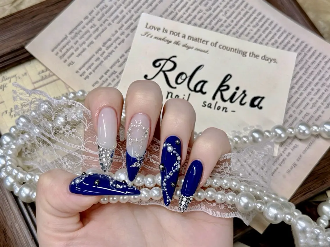ネイル オーロラネイル チークネイル 長さ出し フットネイル フレンチネイル ハンドネイル Rola kira 麗のネイルデザイン