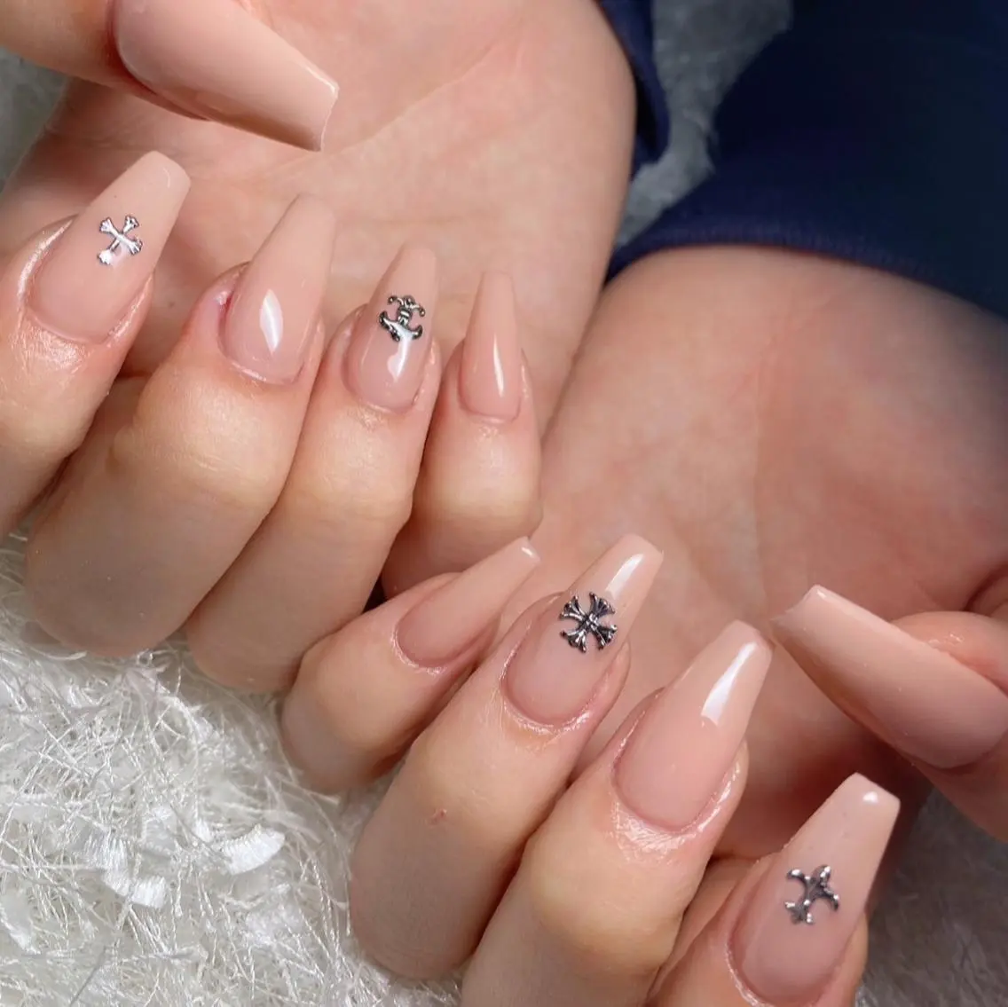 ネイル 長さ出し フレンチネイル ジェルネイル グラデーション 韓国ネイル ハンドネイル Nail&eye Belire 新宿のネイルデザイン
