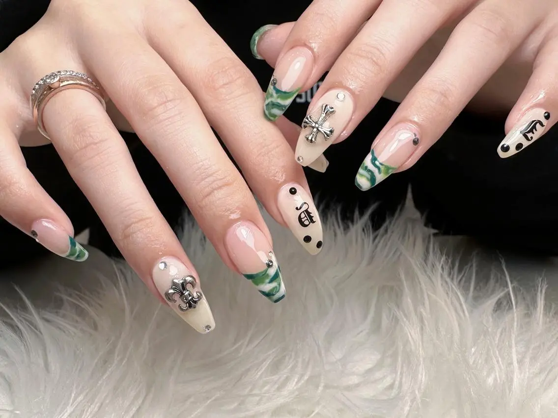 ネイル ハンドネイル Elegant beautyのネイルデザイン