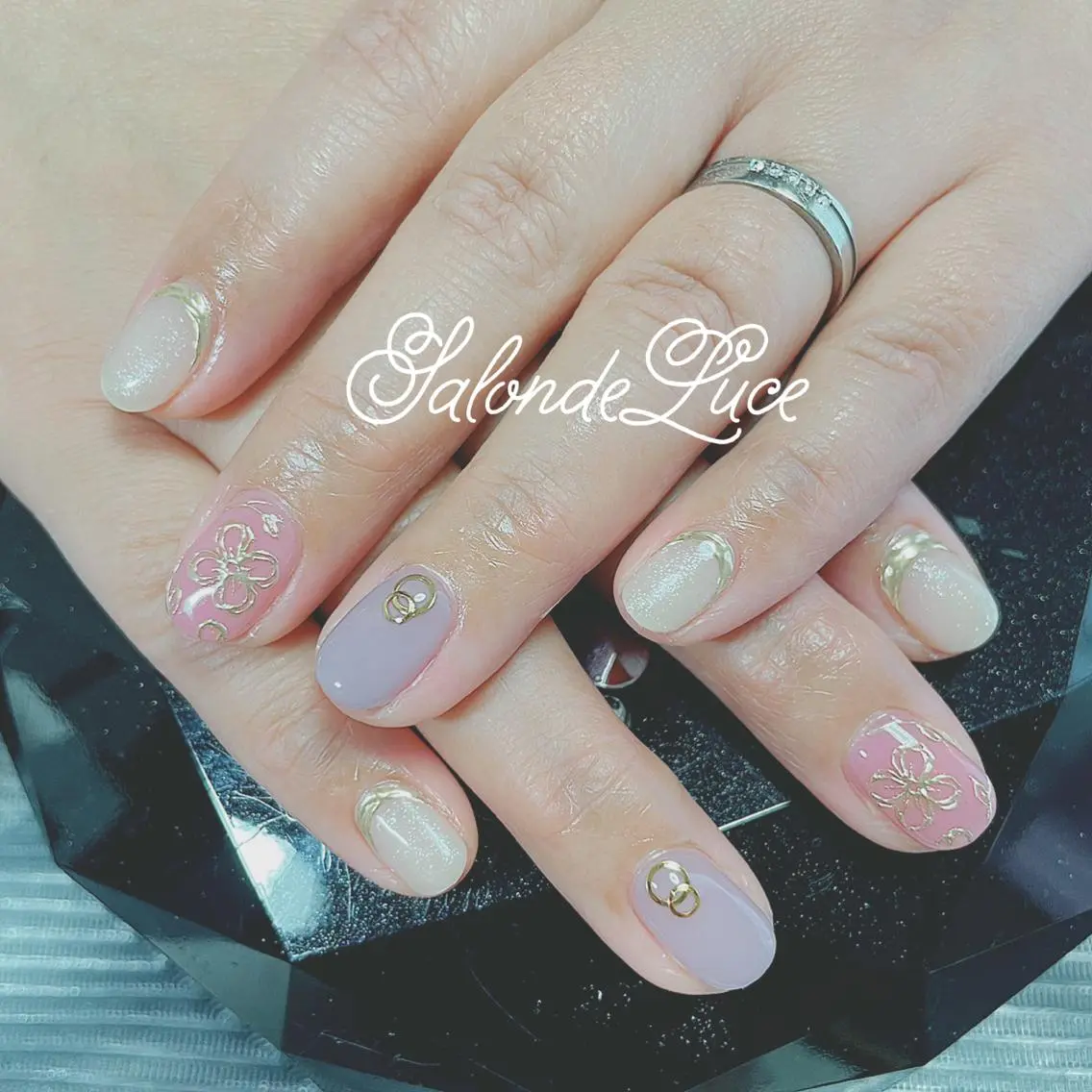 ネイル ミラーネイル Salon de Luceのネイルデザイン