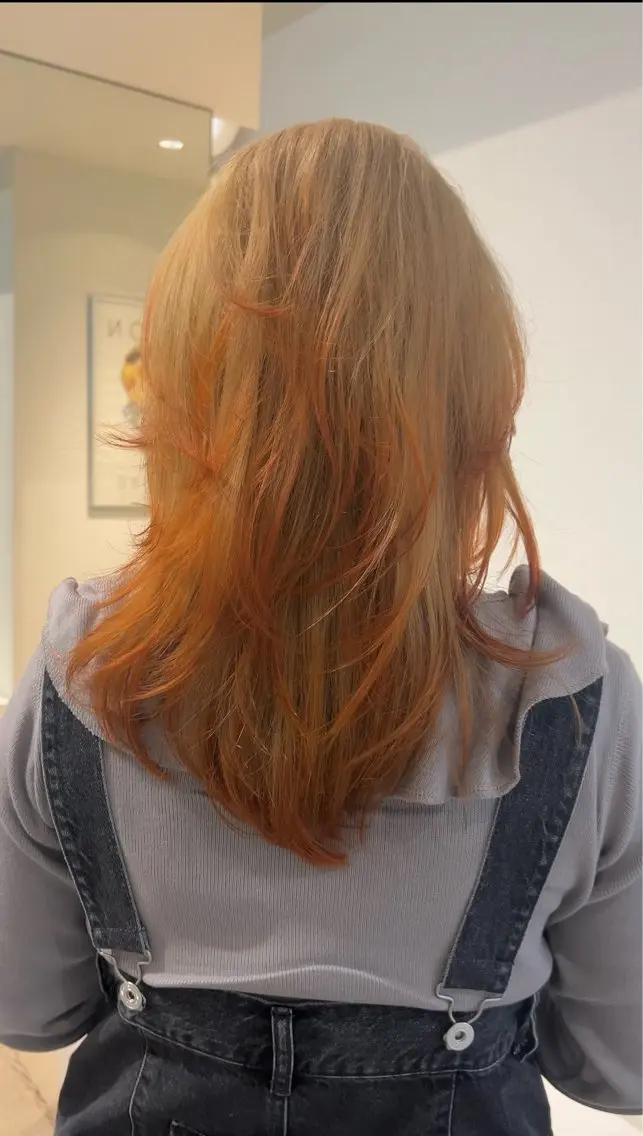 ミディアム カット ヘアカラー トリートメント 乕谷 美潮のヘアスタイル