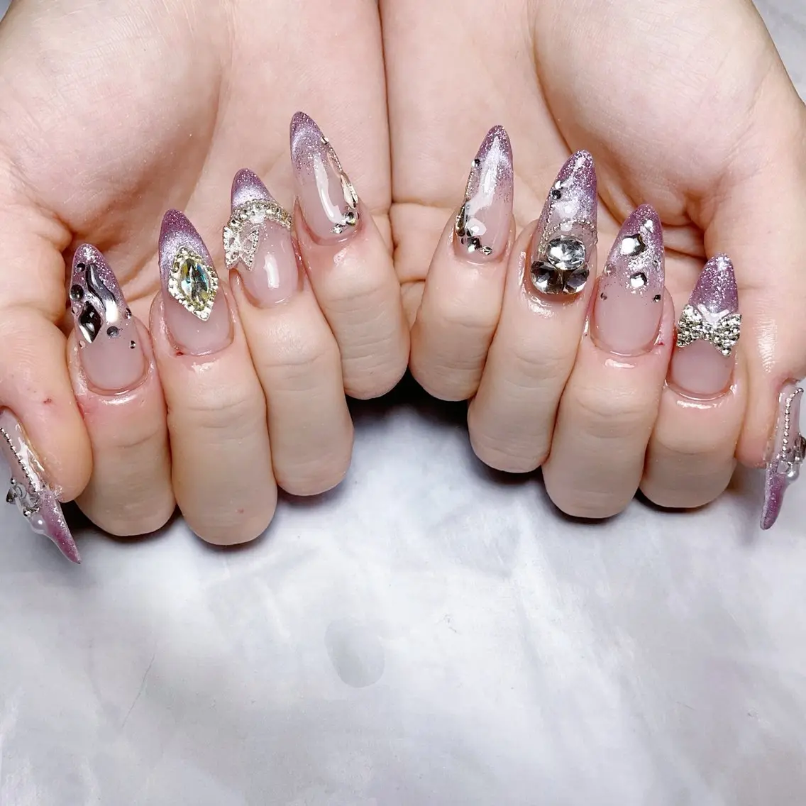 ネイル ハンドネイル 🍭Yun nail hyejin🌸のネイルデザイン