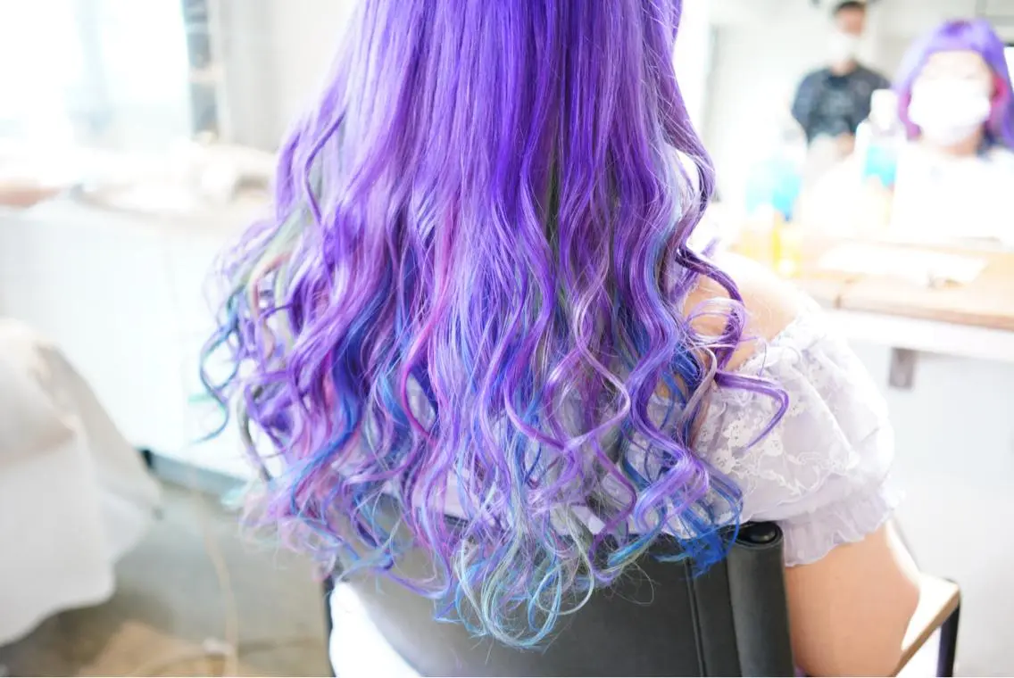 ロング カラー ユニコーンカラー ヘアカラー トリートメント ハイトーン/レイヤー /ケアブリーチ石川治のヘアスタイル