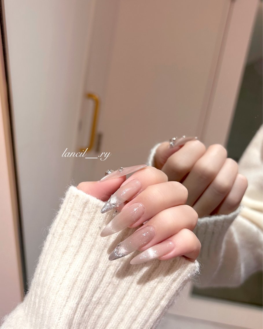ネイル ♡ 𝑅𝑦𝑜𝑘𝑎のネイルデザイン