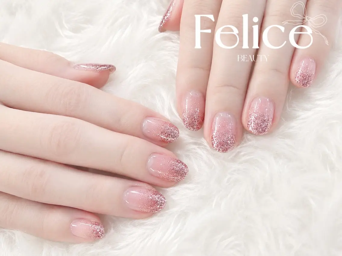 ネイル ラメ(グリッター) ラメグラデーション Ai Felice 春日部のネイルデザイン