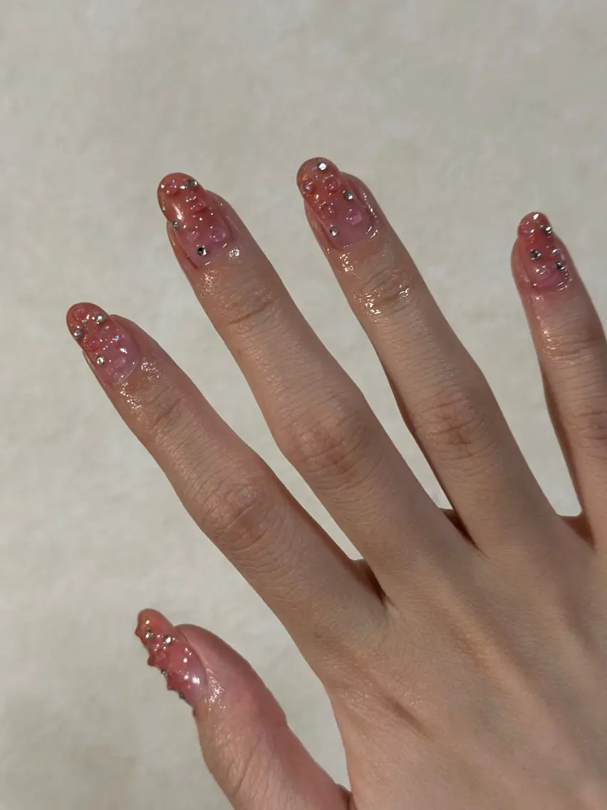 ネイル キラキラネイル ニュアンスネイル 春ネイル 🌷 kuuのネイルデザイン