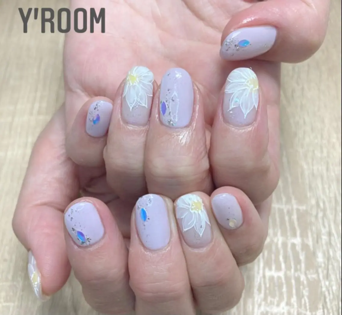 ネイル アートネイル オーロラネイル フラッシュネイル フラワーネイル ジェルネイル ハンドネイル YUKA （ネイリスト）のネイルデザイン