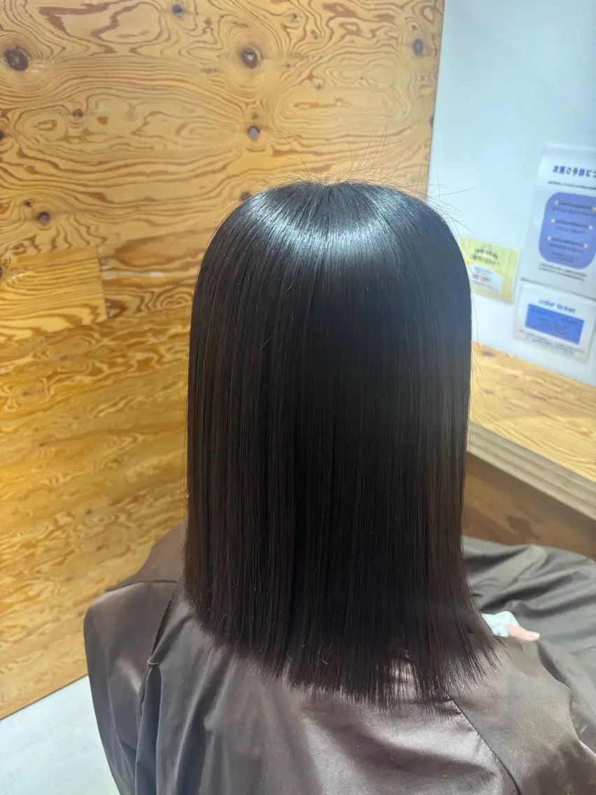 ミディアム 縮毛矯正 西川 璃乃朱のヘアスタイル