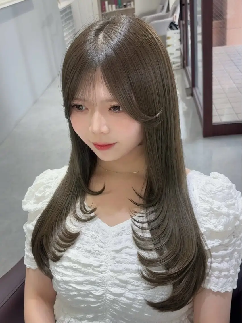 ロング 韓国風ヘア レイヤーカット ロング カット ヘアカラー トリートメント あい❤︎ /韓国巻き/レイヤーのヘアスタイル