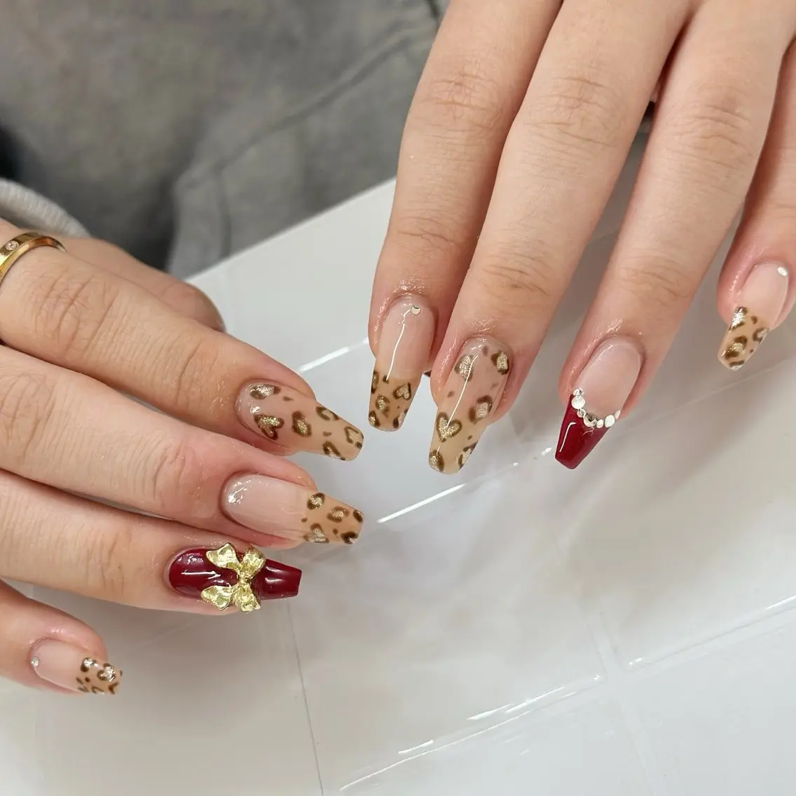 ネイル Elegancia. Hiromiのネイルデザイン