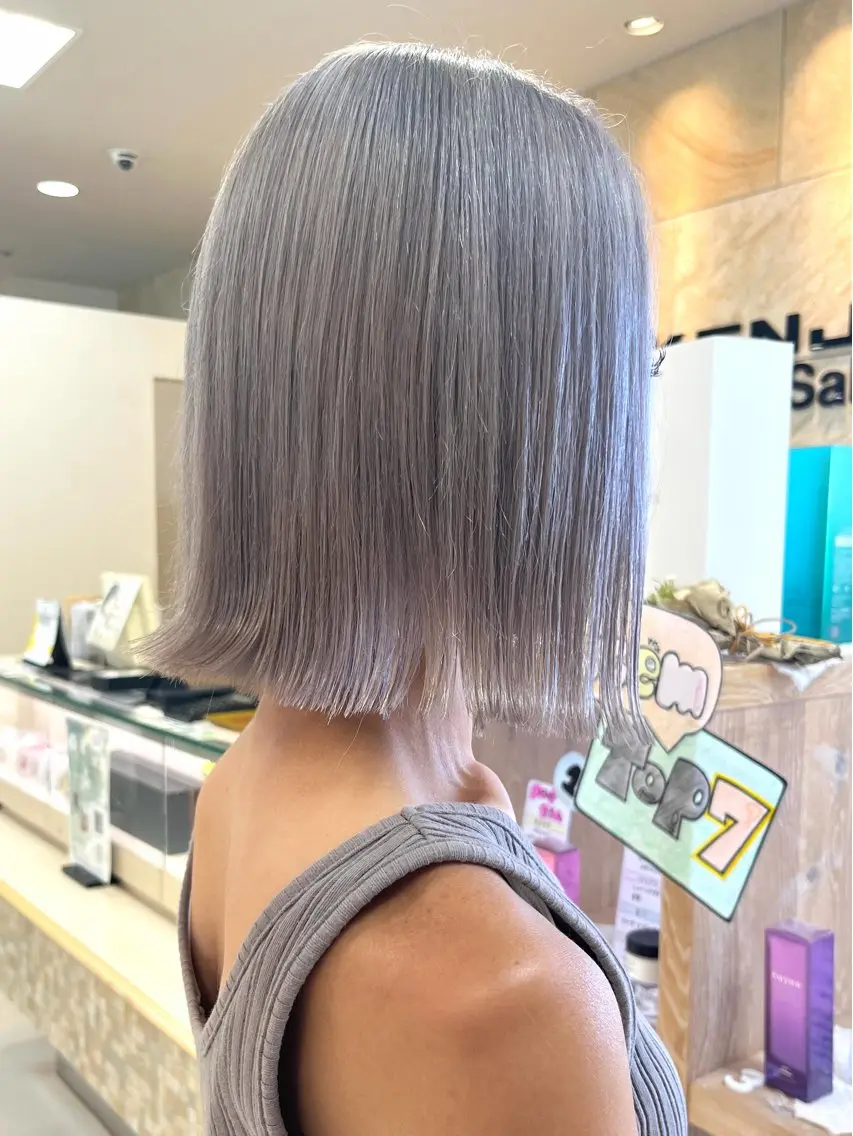 ショート カラー カット ヘアカラー トリートメント 暖色/ブリーチカラー 🎀 M i k uのヘアスタイル