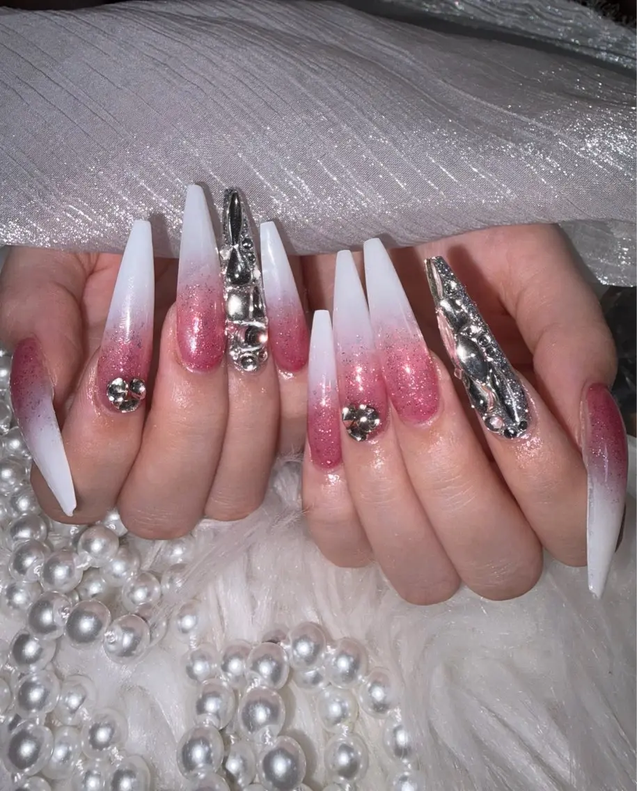 ネイル アートネイル オーロラネイル チークネイル 長さ出し フットネイル ハンドネイル Chan nailsのネイルデザイン