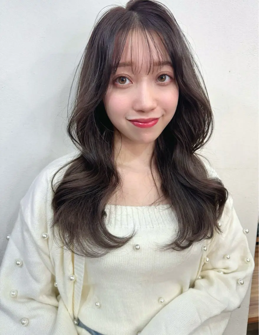 ロング カラー 韓国風ヘア レイヤーカット カット ヘアカラー トリートメント レイヤーカット、 大人可愛い　中村美羅のヘアスタイル