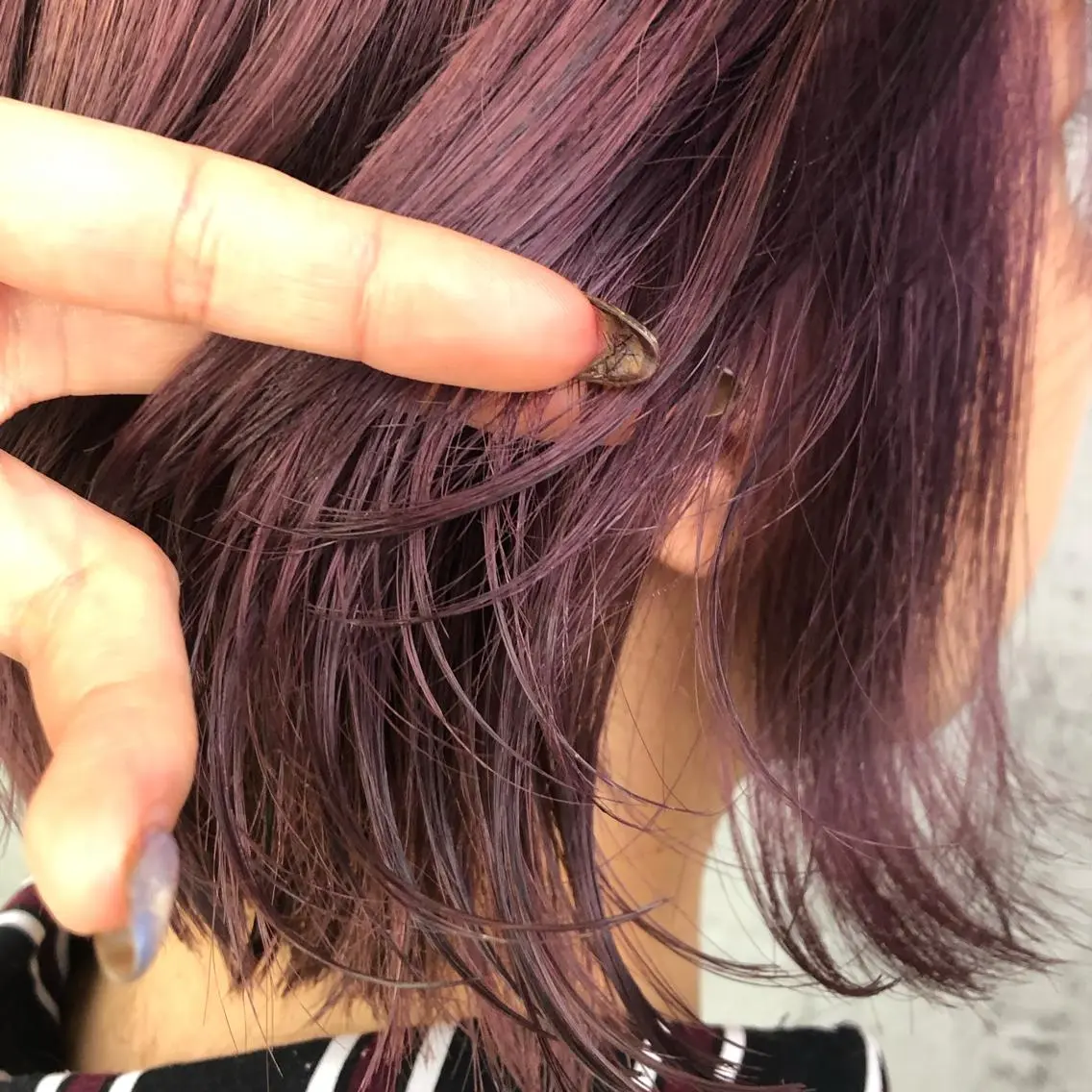 ショート カラー ブリーチ イルミナカラー ピンクカラー パープルカラー 小顔レイヤー/ ベージュ🤍Rieのヘアスタイル