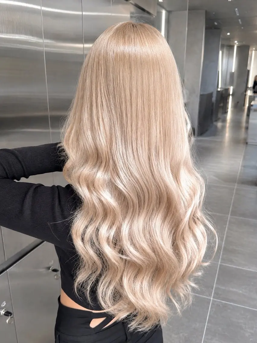 ロング カラー エクステ SKILL/ HIKARIのヘアスタイル