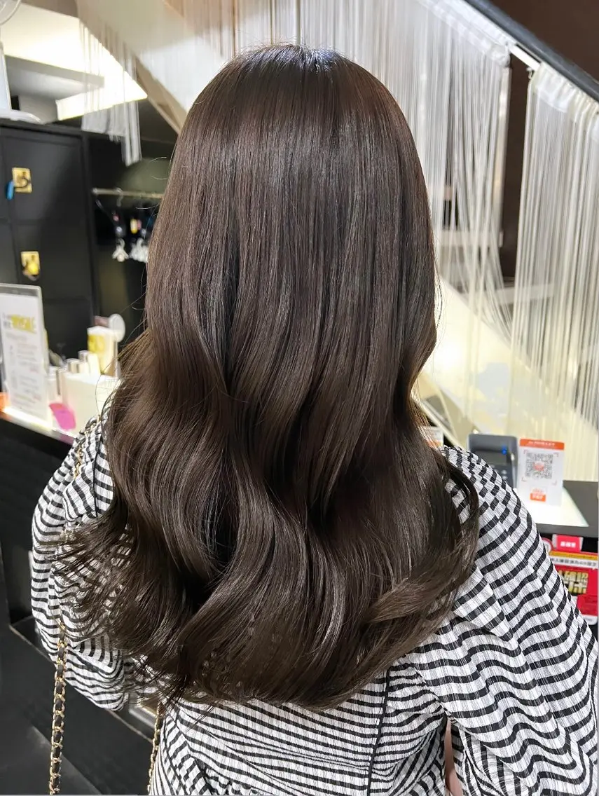 ロング カラー ベージュカラー ブラウンカラー ショコラグレージュ チョコレートブラウン ココアベージュ カット ヘアカラー トリートメント 艶髪 ♡Tomiyaのヘアスタイル