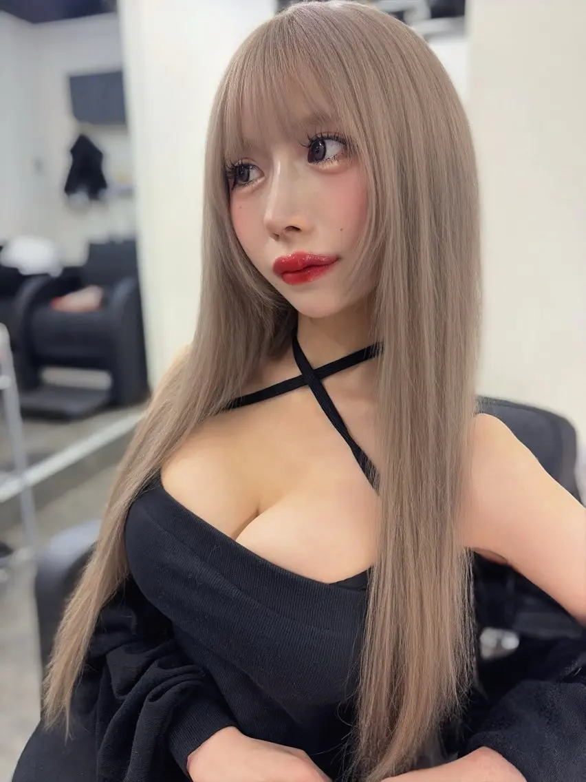 ブリーチ+カラー+2stepトリートメント+エクステ(53cm) 40本の写真