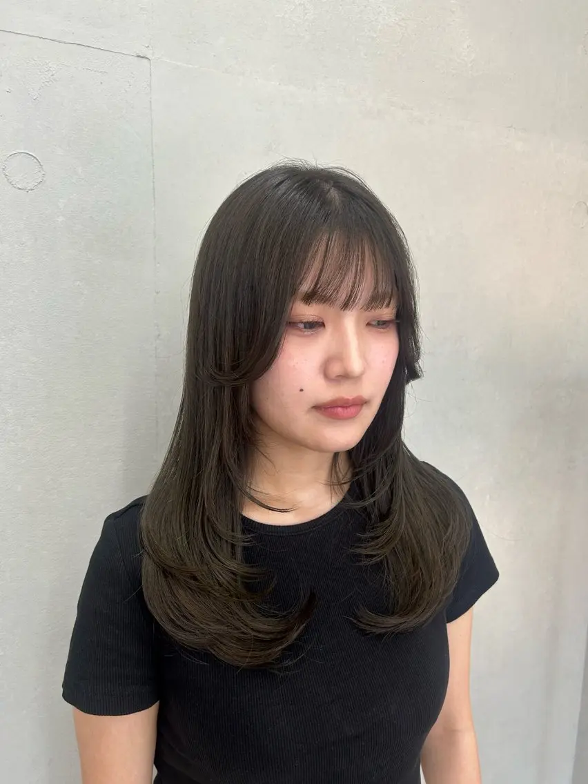 ロング カット IO イオリのヘアスタイル