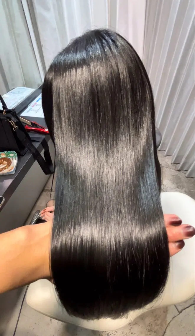 リピーター様限定✨ 髪質改善ストレート(縮毛矯正)の写真