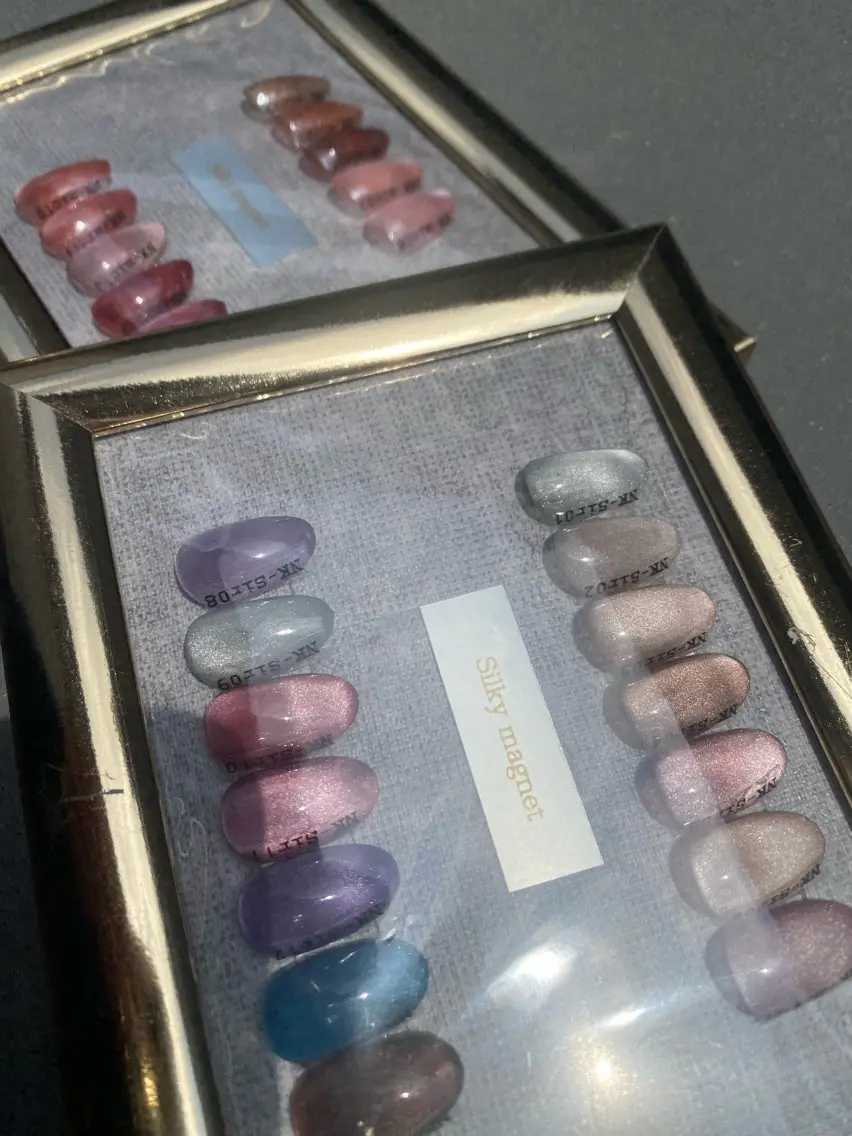 ネイル マグネットネイル ハンドネイル 🌿Charme🌿 MAIのネイルデザイン