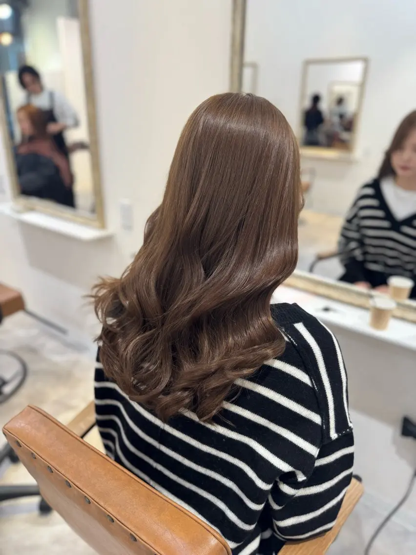 ロング カラー ベージュカラー ブリーチ ブラウンカラー 透明感カラー ダブルカラー 赤み無し柔らかカラー 【梅田】madokaのヘアスタイル
