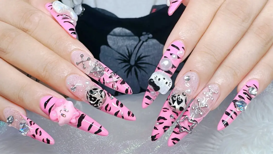 ネイル ハンドネイル Di'a nail ネイルサロンのネイルデザイン