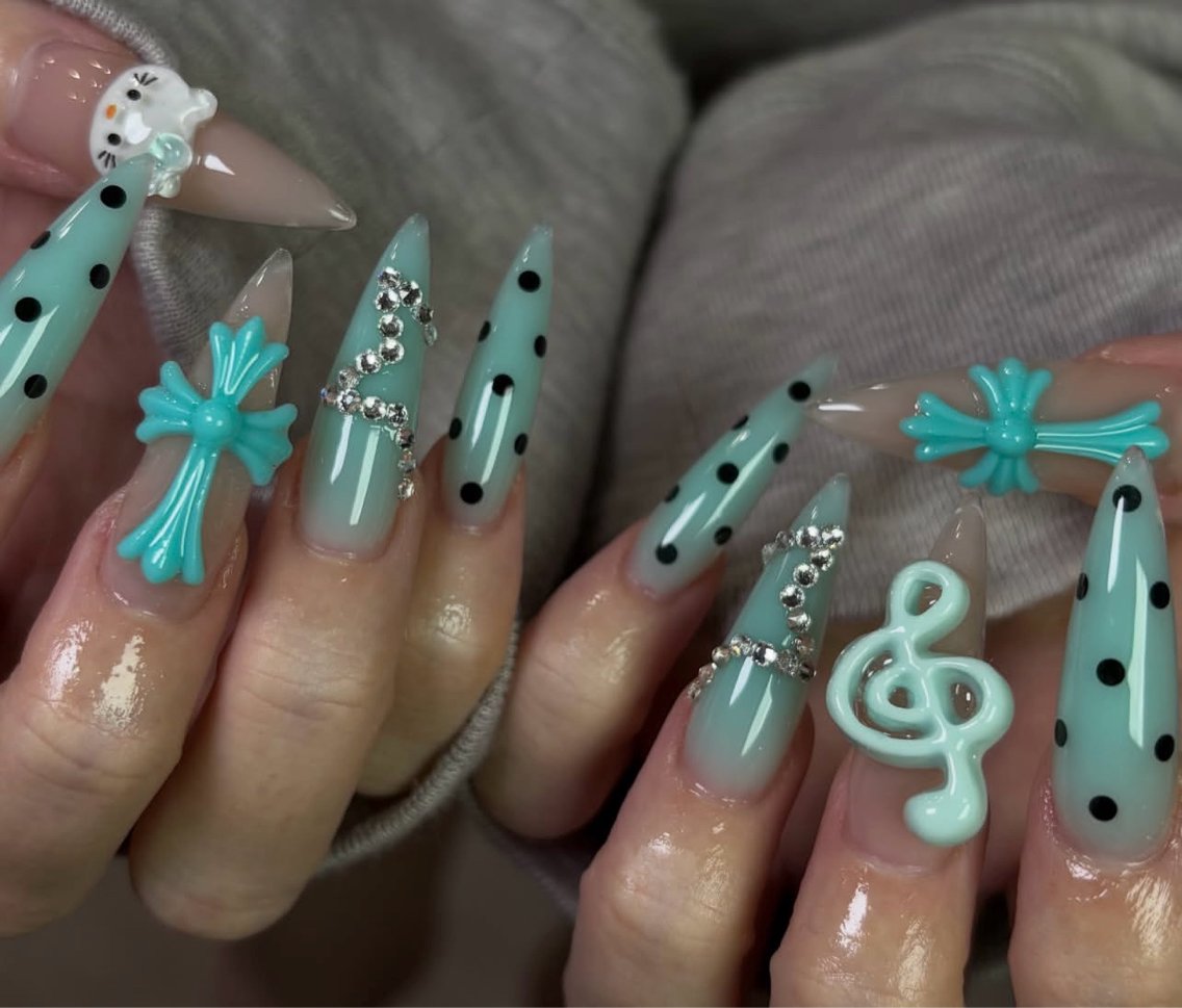 ネイル ハンドネイル NiJi Nailsのネイルデザイン