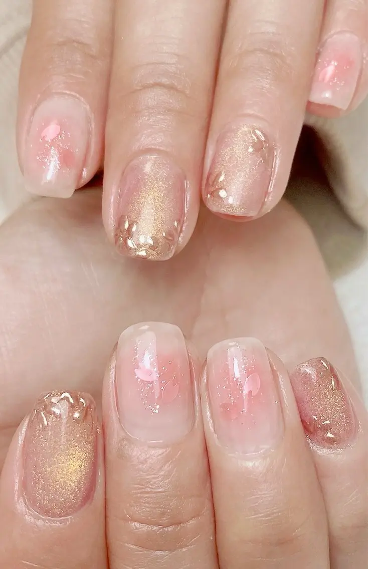 ネイル チークネイル 桜ネイル フラワーネイル ホログラムネイル ミラーネイル ハンドネイル Nail Salon K 🧸美爪育成のネイルデザイン