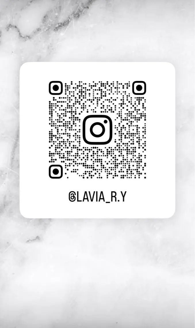 lavia 🦋 RURIのネイルデザイン