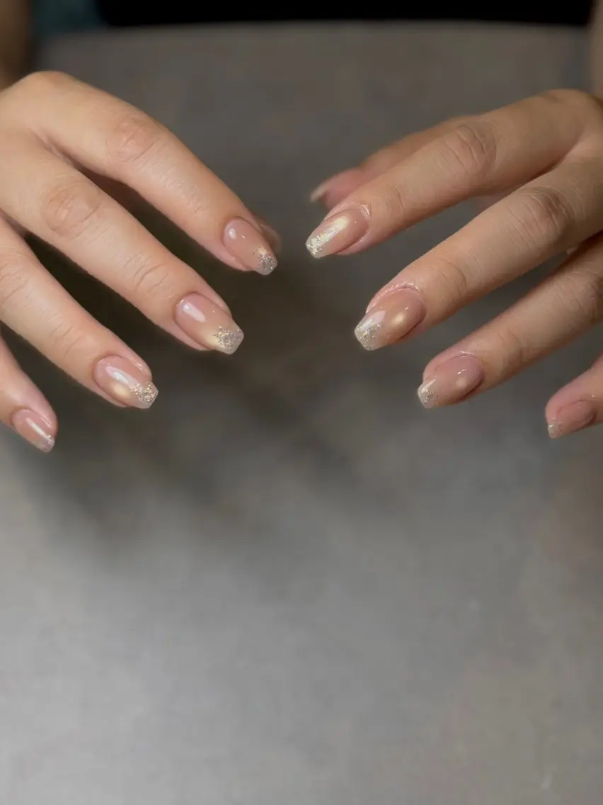 ネイル グラデーション ラメ(グリッター) ラメグラデーション マグネットネイル ハンドネイル Viu nailsalonのネイルデザイン