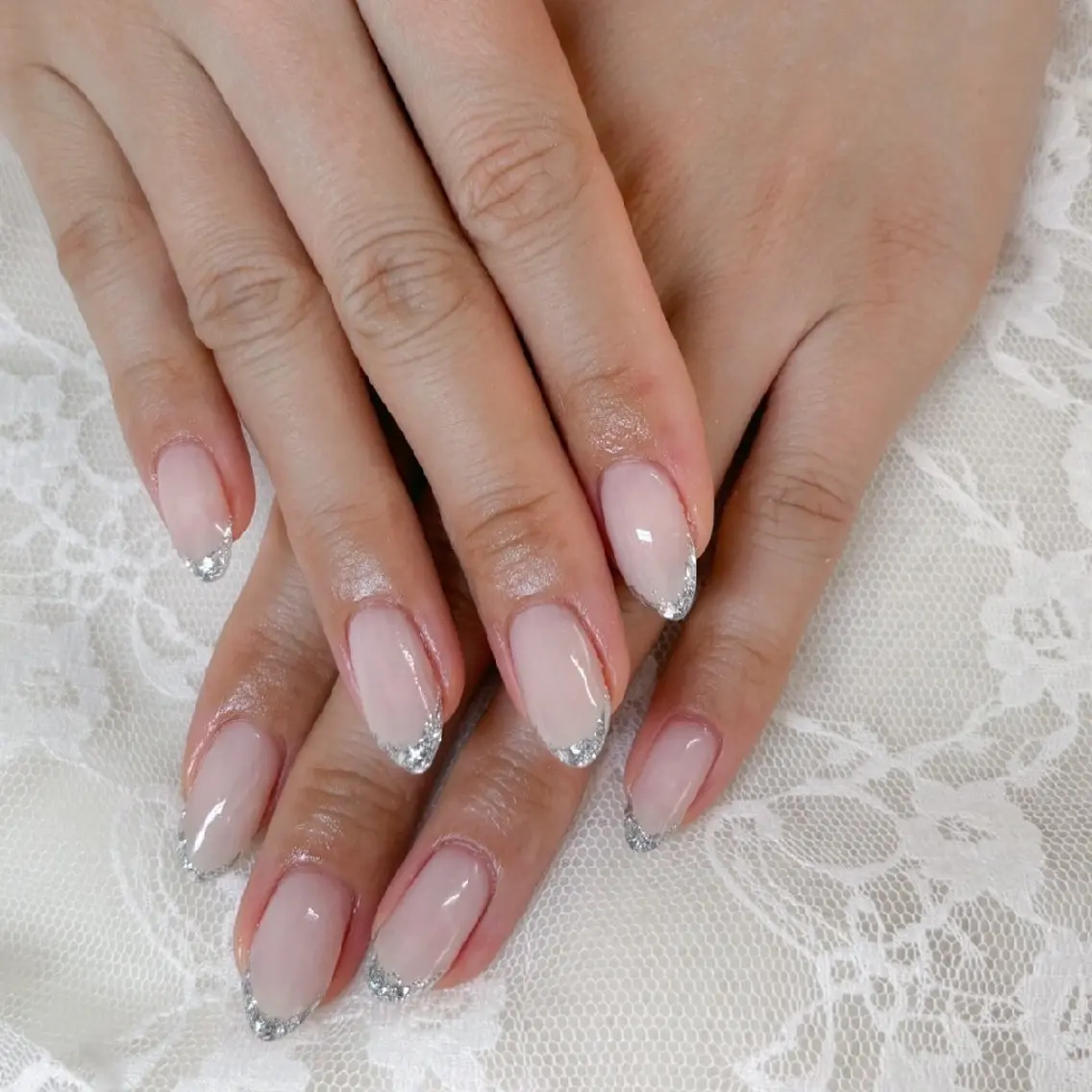 ネイル フレンチネイル ガラスフレンチ ハンドネイル ハンドケア 心斎橋Salon Epokkuのネイルデザイン