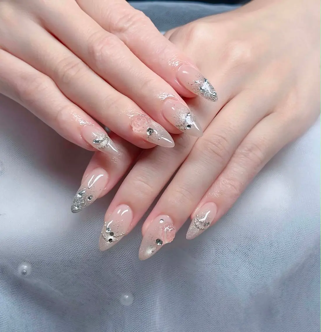 ネイル フレンチネイル ジェルネイル ガラスフレンチ ハロウィン ハート ハンドネイル H.baby Nail Salonのネイルデザイン