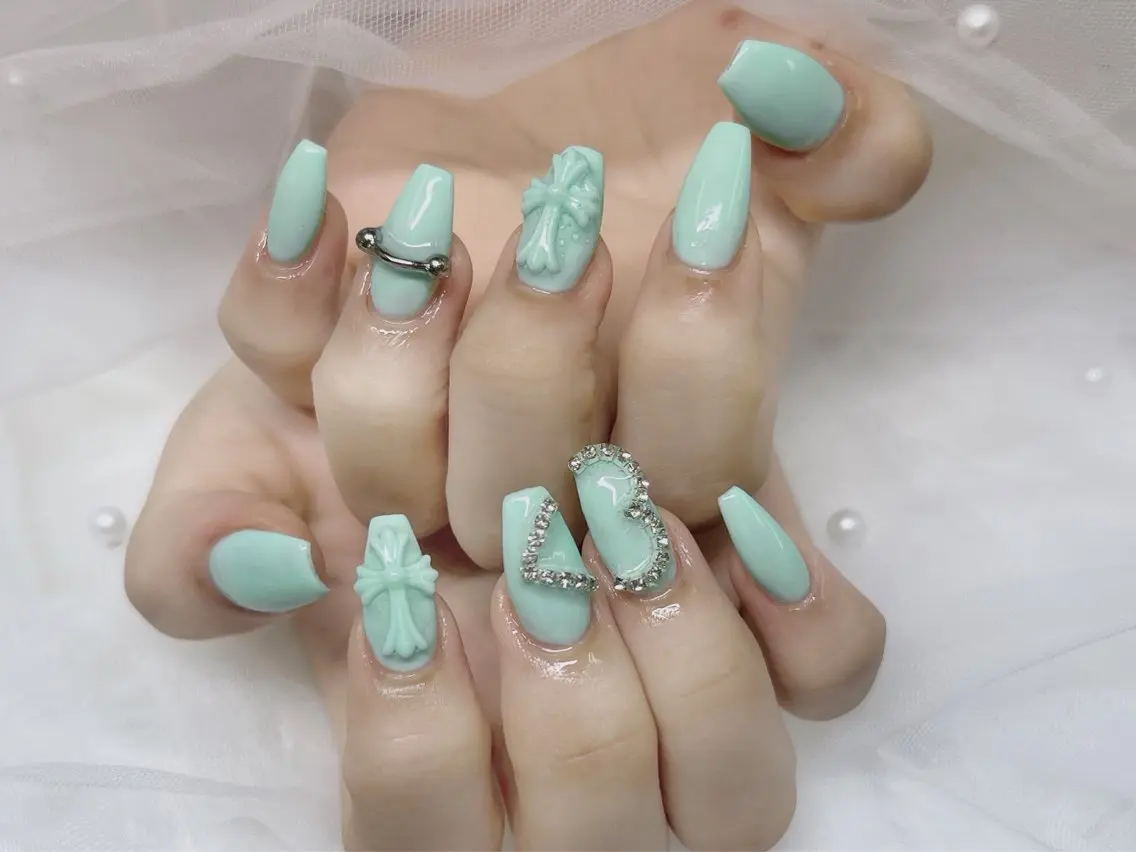 ネイル ブルー チークネイル ドット フレンチネイル ジェルネイル ハンドネイル Kei Nail 長さ出し 付け放題のネイルデザイン