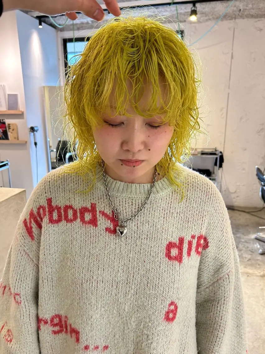 セミロング カラー パーマ セミロングパーマ ブリーチ ケアブリーチ ウルフカット 村上雅人 ナチュラルモードのヘアスタイル