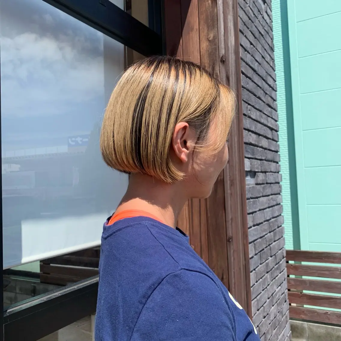 カラー コウノス マサコのヘアスタイル
