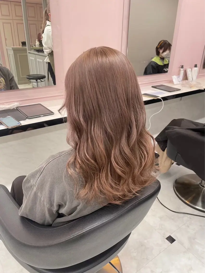 ロング カラー ヘアカラー ♥️韓国風透明感 暖色misa♥️のヘアスタイル
