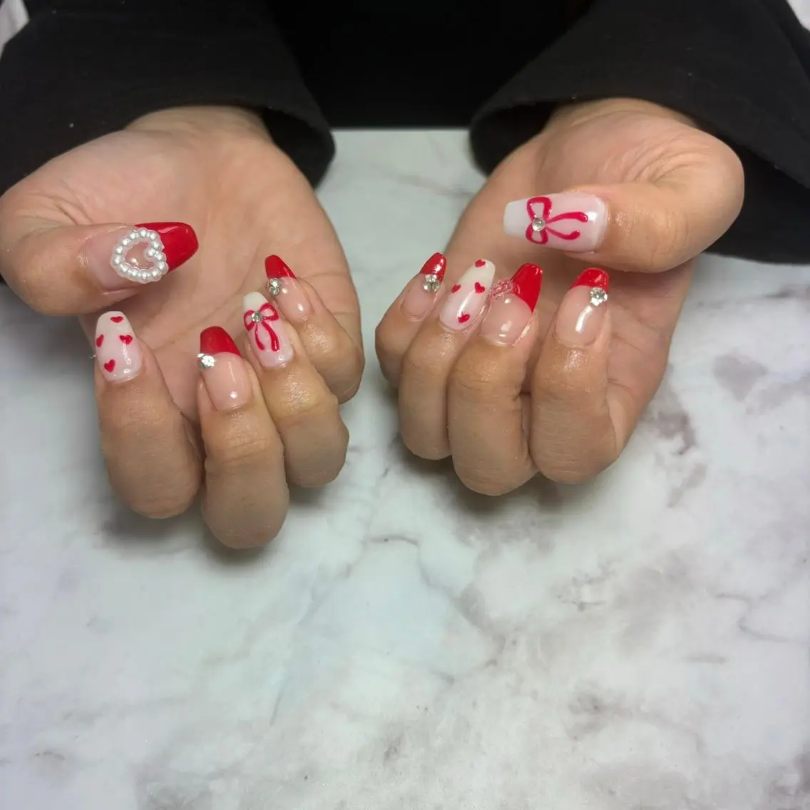 salon UNE LMA見習いスタッフのネイルデザイン