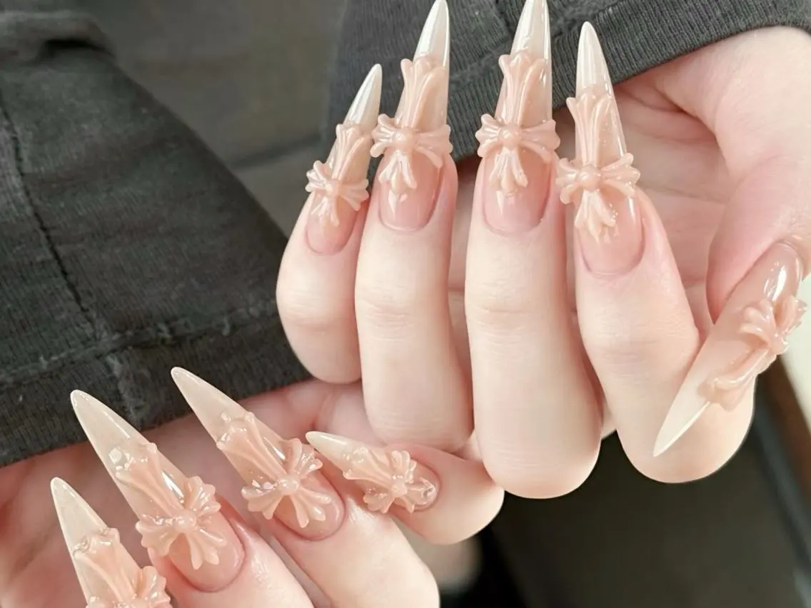 ネイル メンズ メンズ韓国風 オーロラネイル チークネイル 長さ出し フレンチネイル ハンドネイル ハンドケア NEW NAIL💞 Ka Kaのネイルデザイン