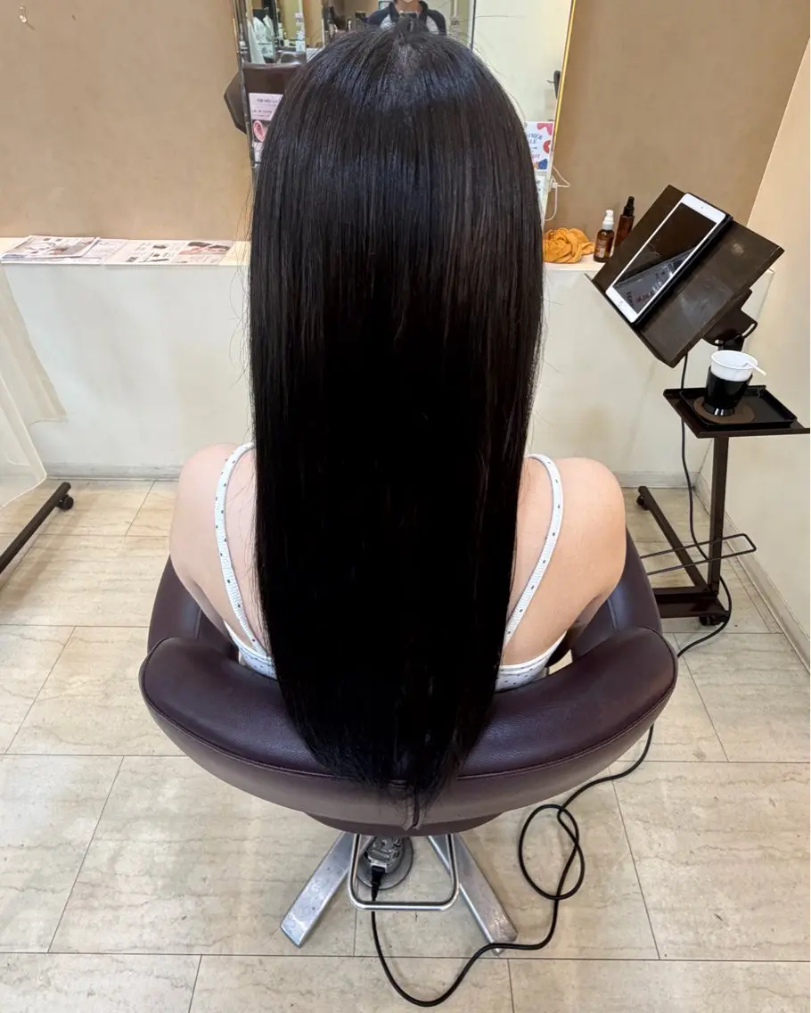 ロング カラー ヘアカラー 西村 瑠菜のヘアスタイル