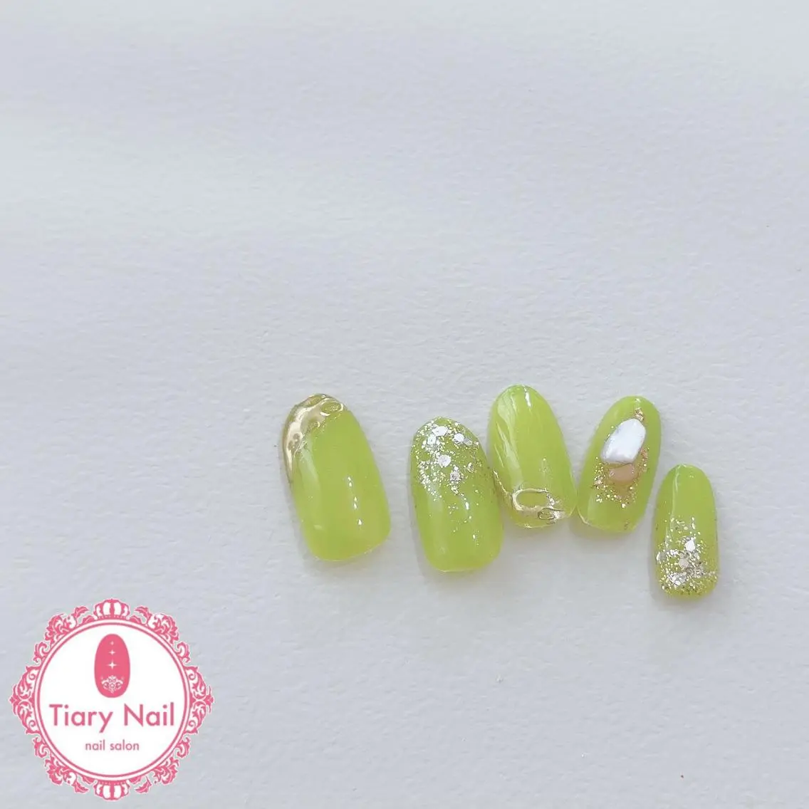 ネイル tiarynail K K🐼のネイルデザイン