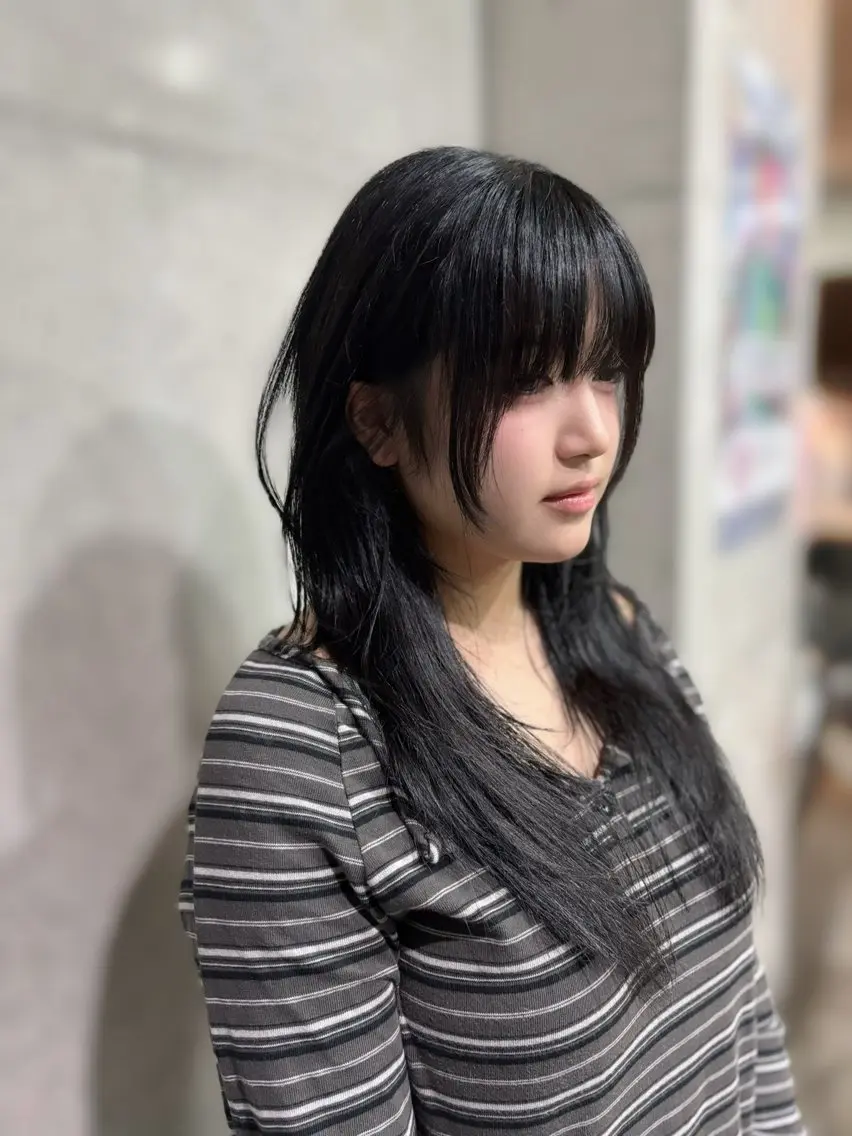 ロング ハイレイヤー レイヤーカット カット ヘアカラー 韓国ヘア🤍 慎之介のヘアスタイル