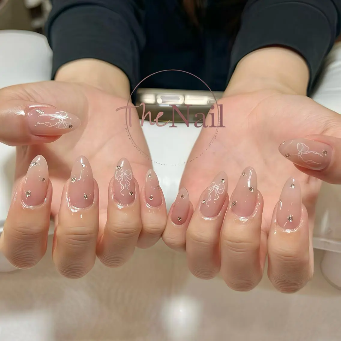 ネイル フレンチネイル ジェルネイル ガラスフレンチ 韓国ネイル マグネットネイル ハンドネイル ハンドケア The Nail 新大久保店のネイルデザイン