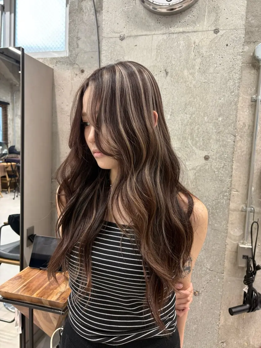 ロング カラー ヘアカラー ♡ハイライトカラー shinri♡のヘアスタイル