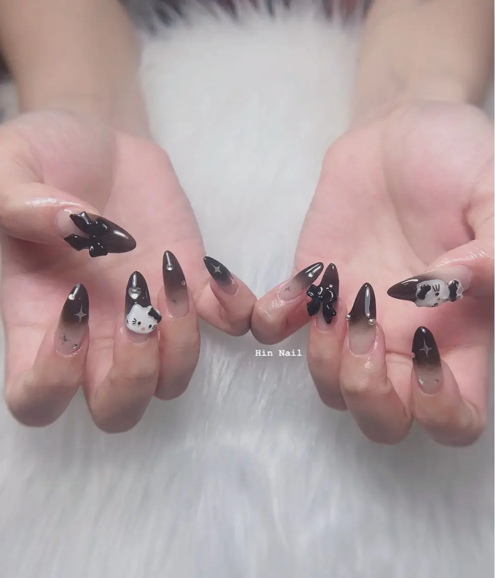 ネイル HIN NAILのネイルデザイン