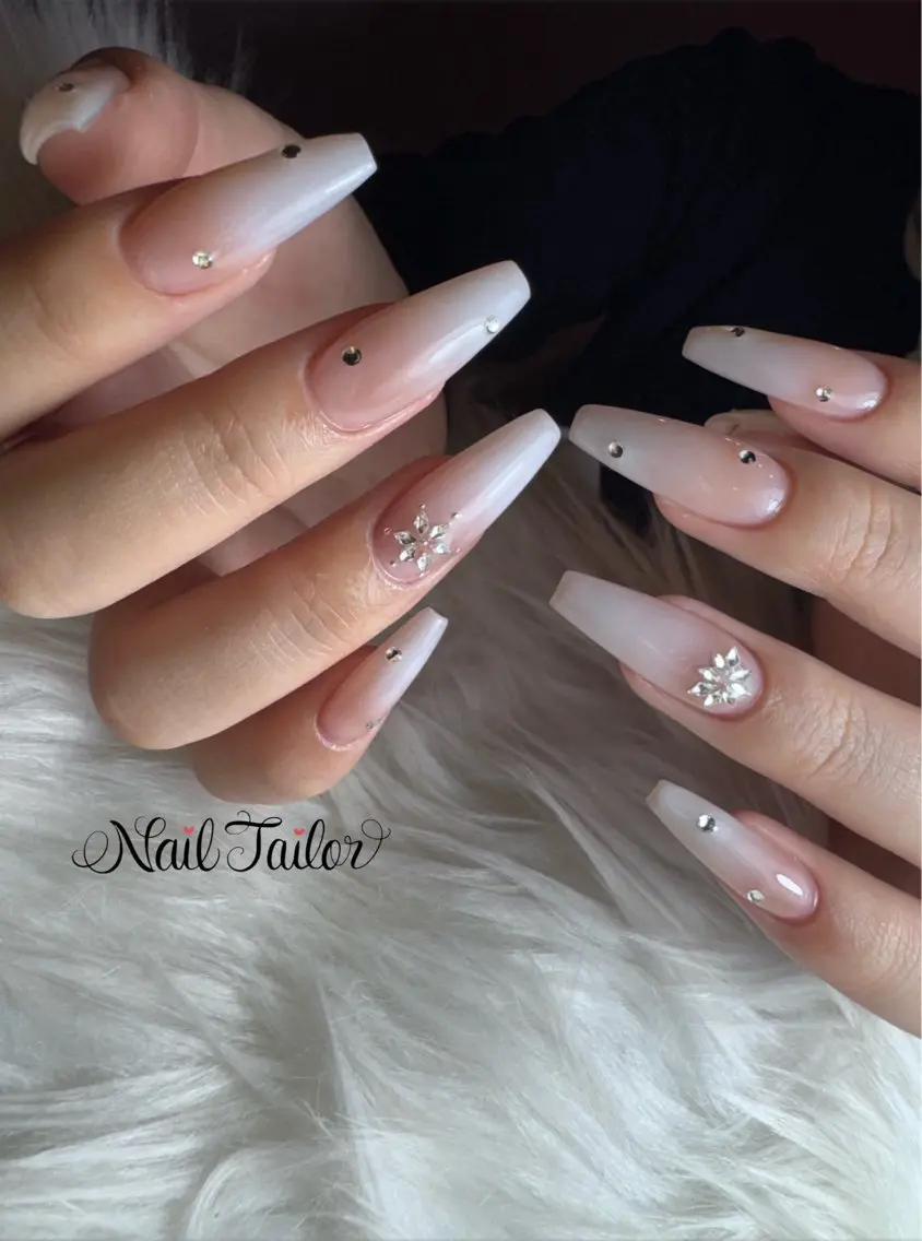 ネイル グラデーション ロングネイル スカルプネイル ハンドネイル NailTailor ネイルテイラーのネイルデザイン