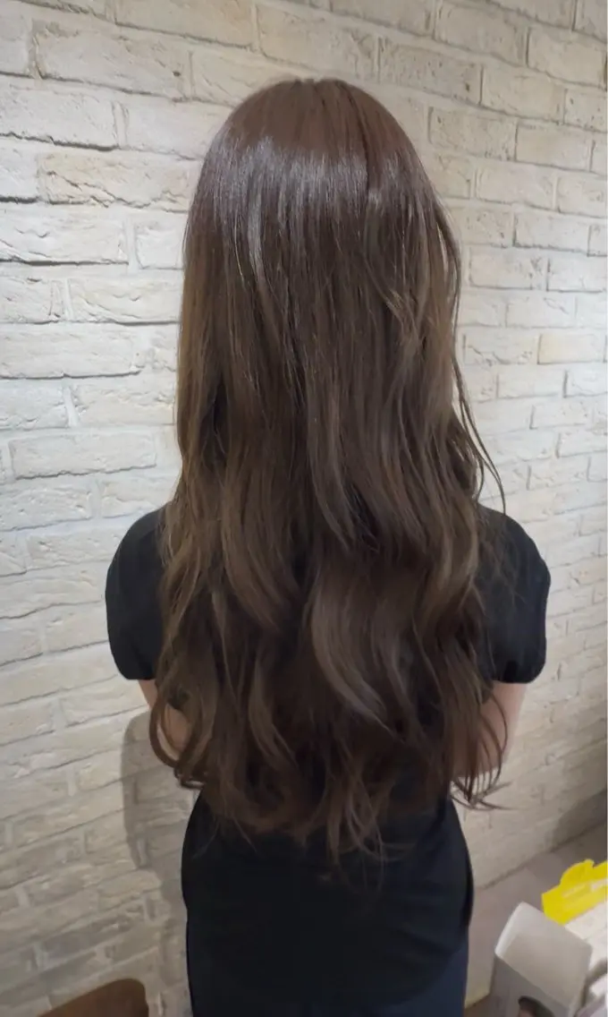 ロング カラー カット ヘアカラー トリートメント ヘッドスパ 艶髪💎CLUTCH 透明感🫧RIHOのヘアスタイル
