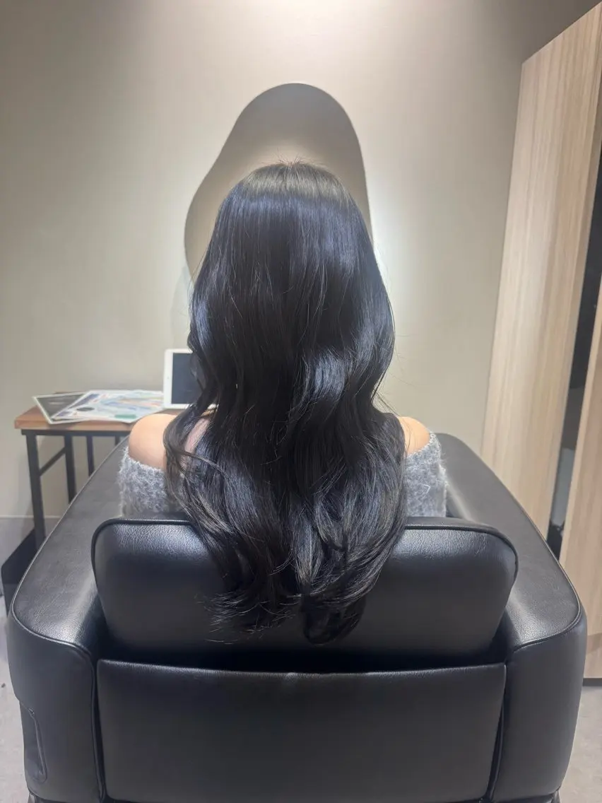 ロング カット ヘアカラー トリートメント 博多美容室NAVY 橋本心縮毛矯正のヘアスタイル
